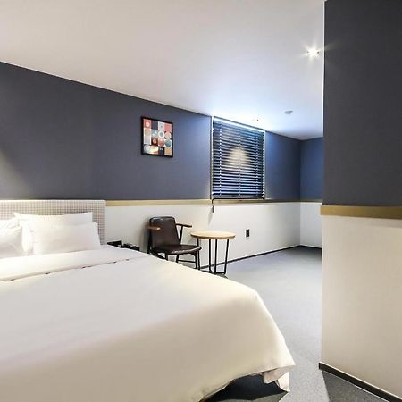 Deluxe Motel جيوجي المظهر الخارجي الصورة