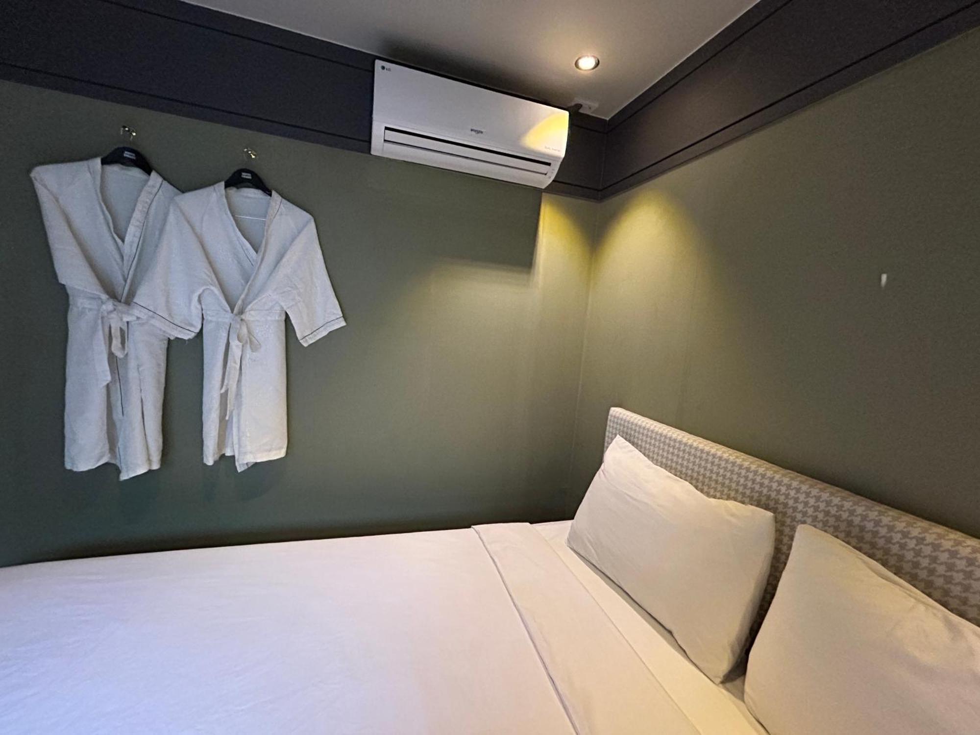 Deluxe Motel جيوجي المظهر الخارجي الصورة