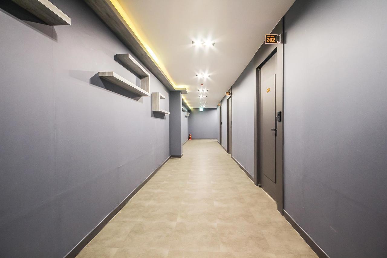 Deluxe Motel جيوجي المظهر الخارجي الصورة