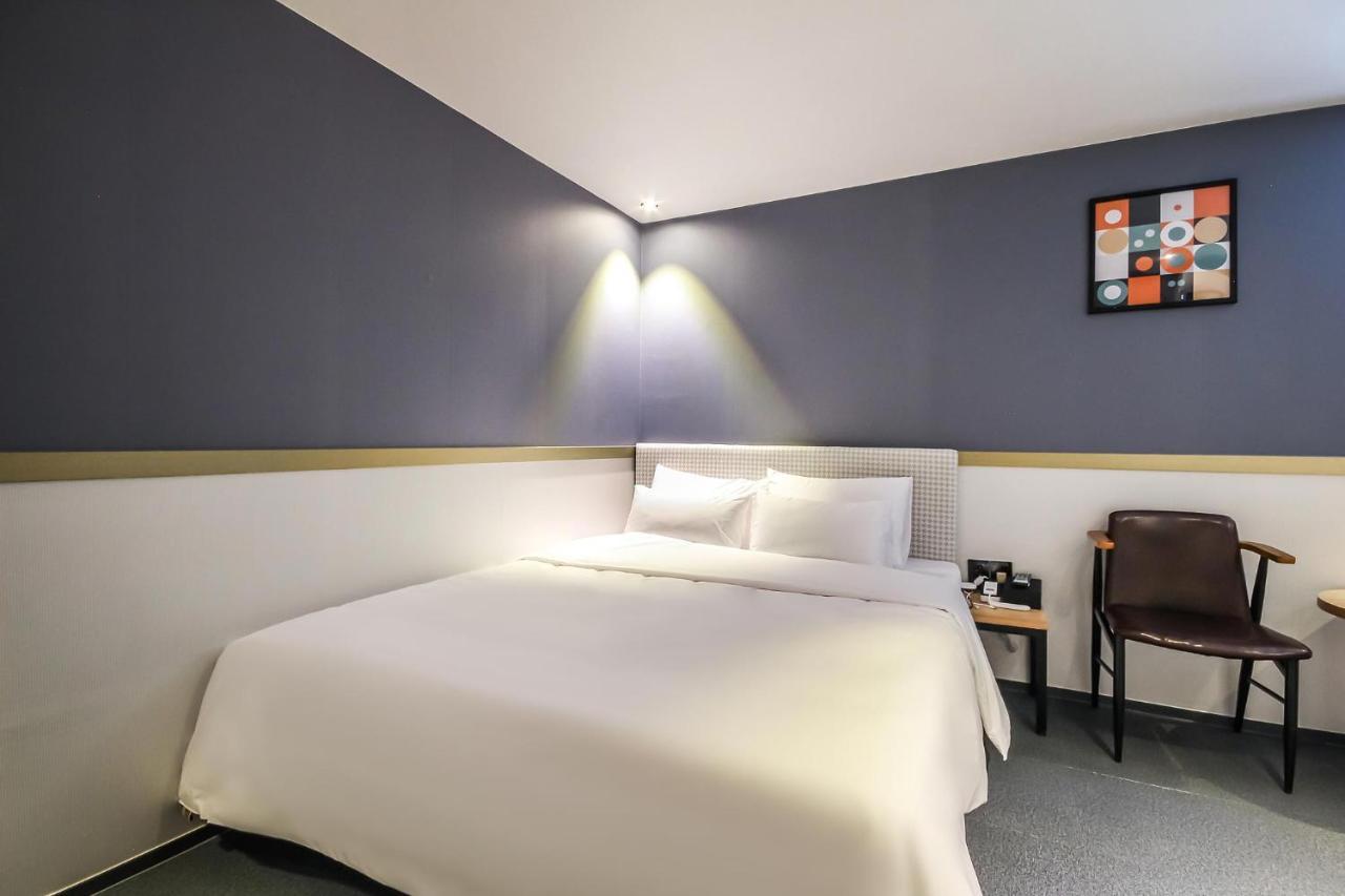Deluxe Motel جيوجي المظهر الخارجي الصورة