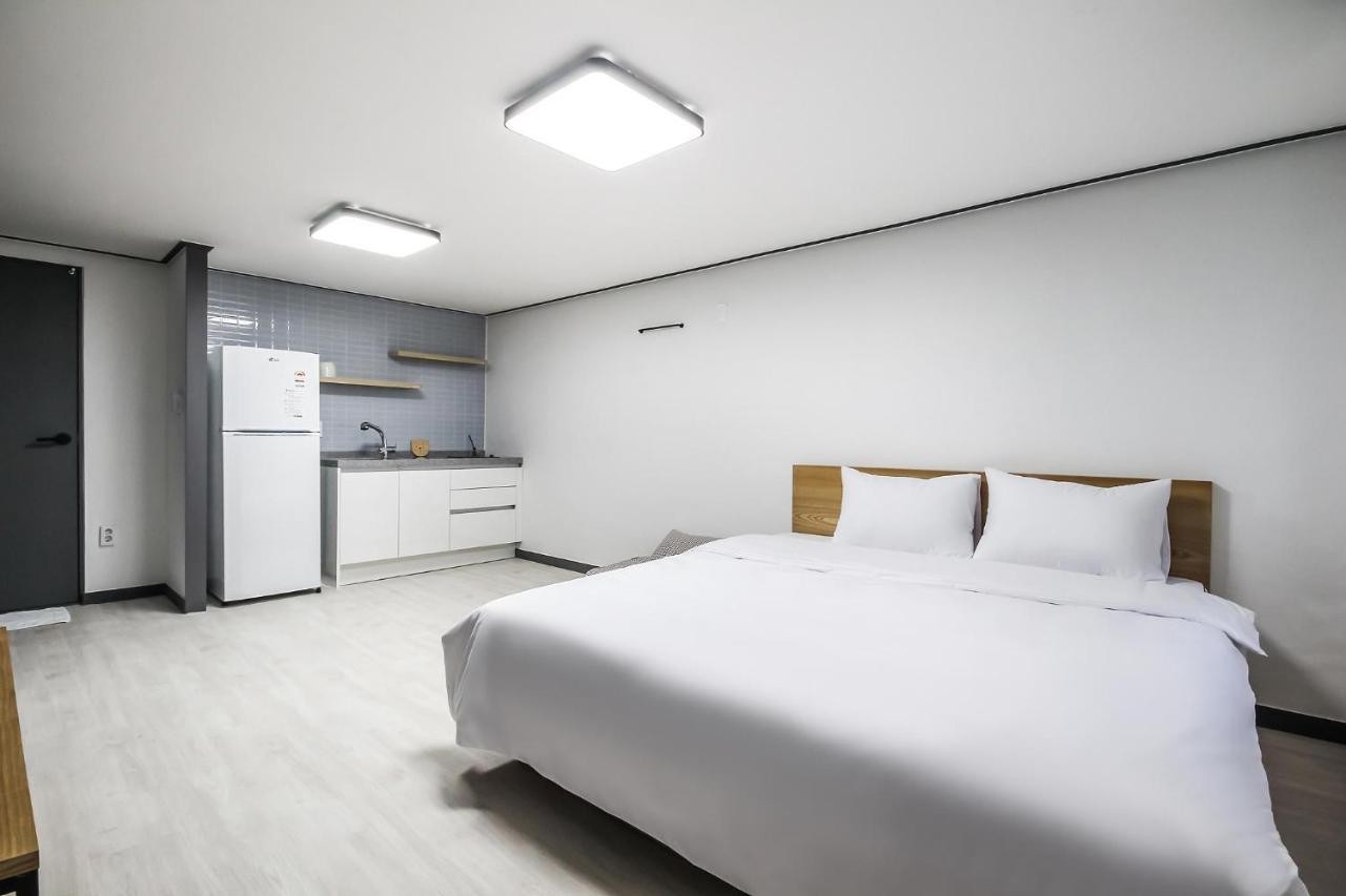 Deluxe Motel جيوجي المظهر الخارجي الصورة